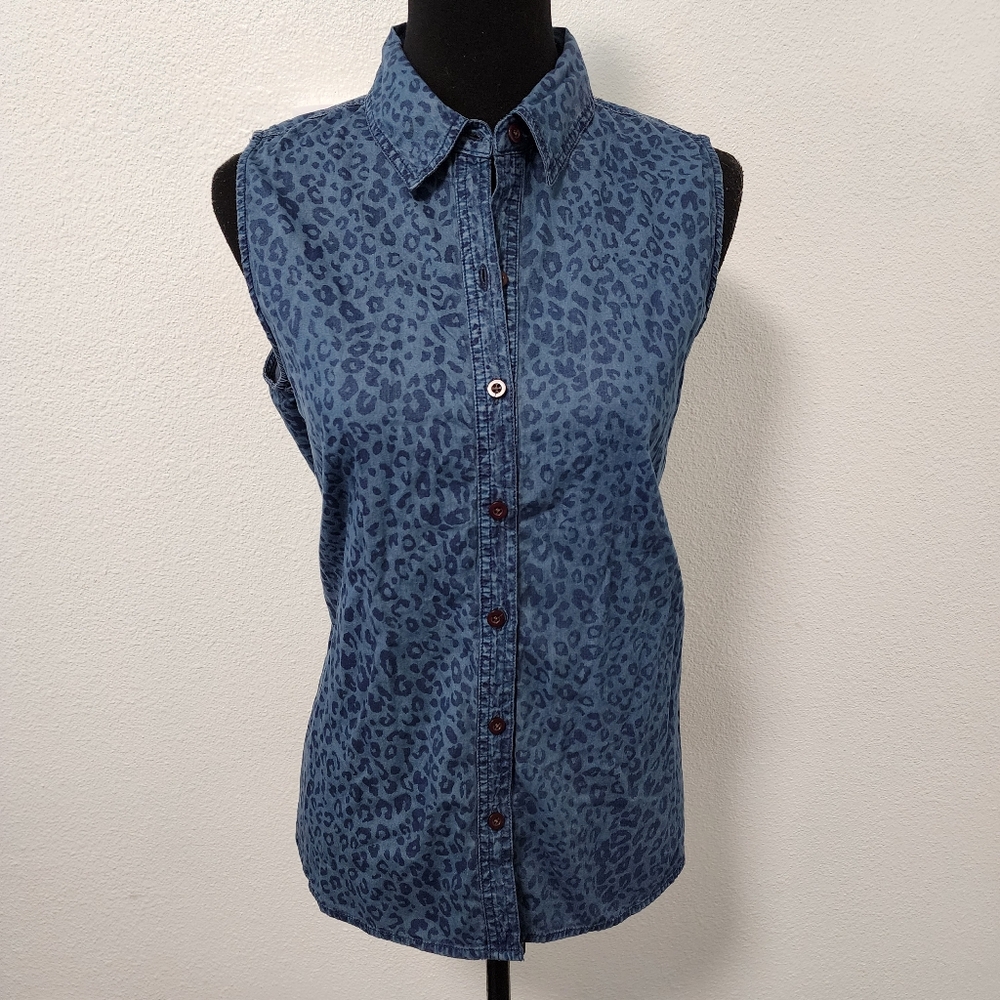 Christine Alexander Denim Blue Leopard Print Sleeveless Button Down Blouse